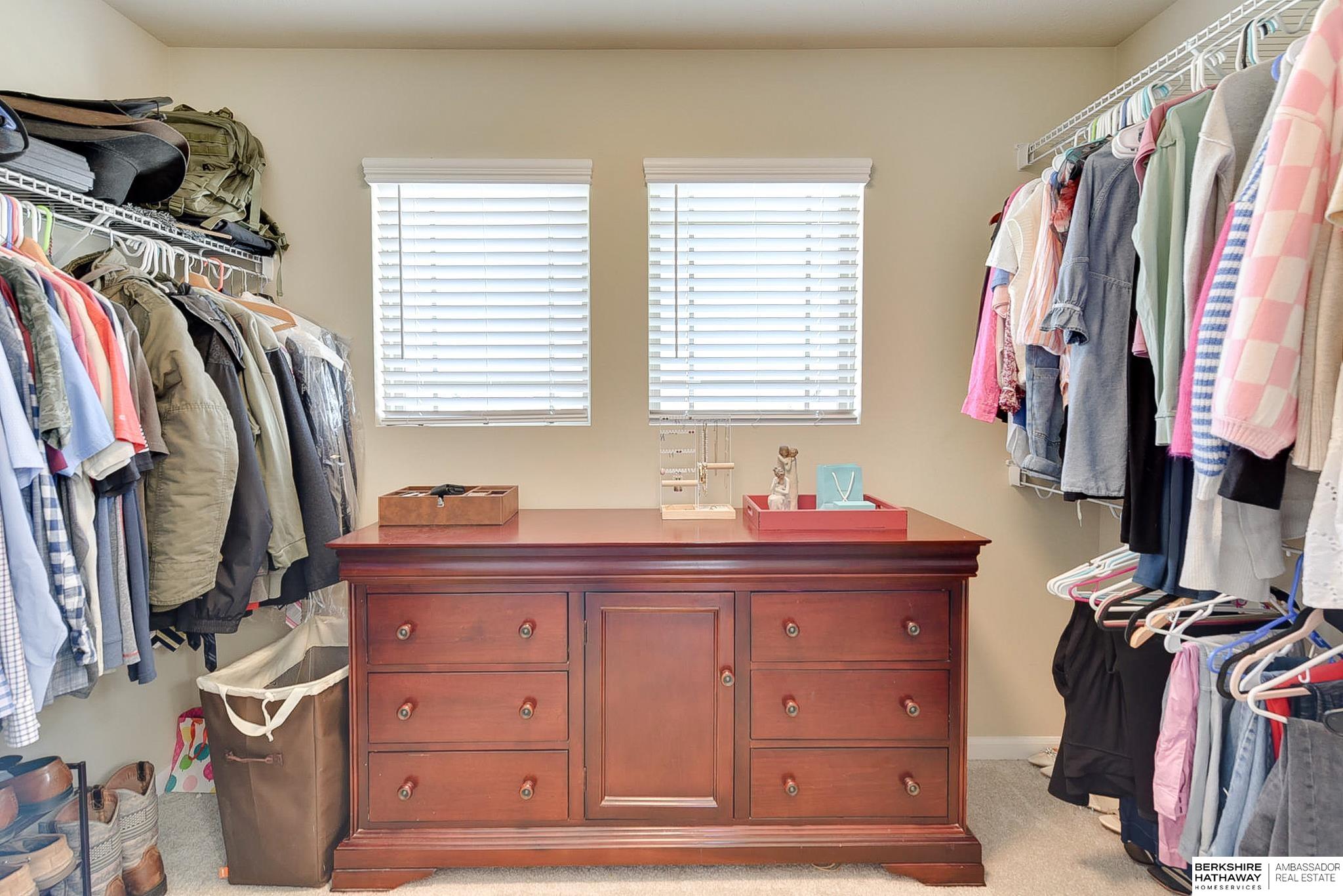 Papillion, Nebraska 68133, United States, 4 Bedrooms Bedrooms, ,3 BathroomsBathrooms,Residential,Active,113407