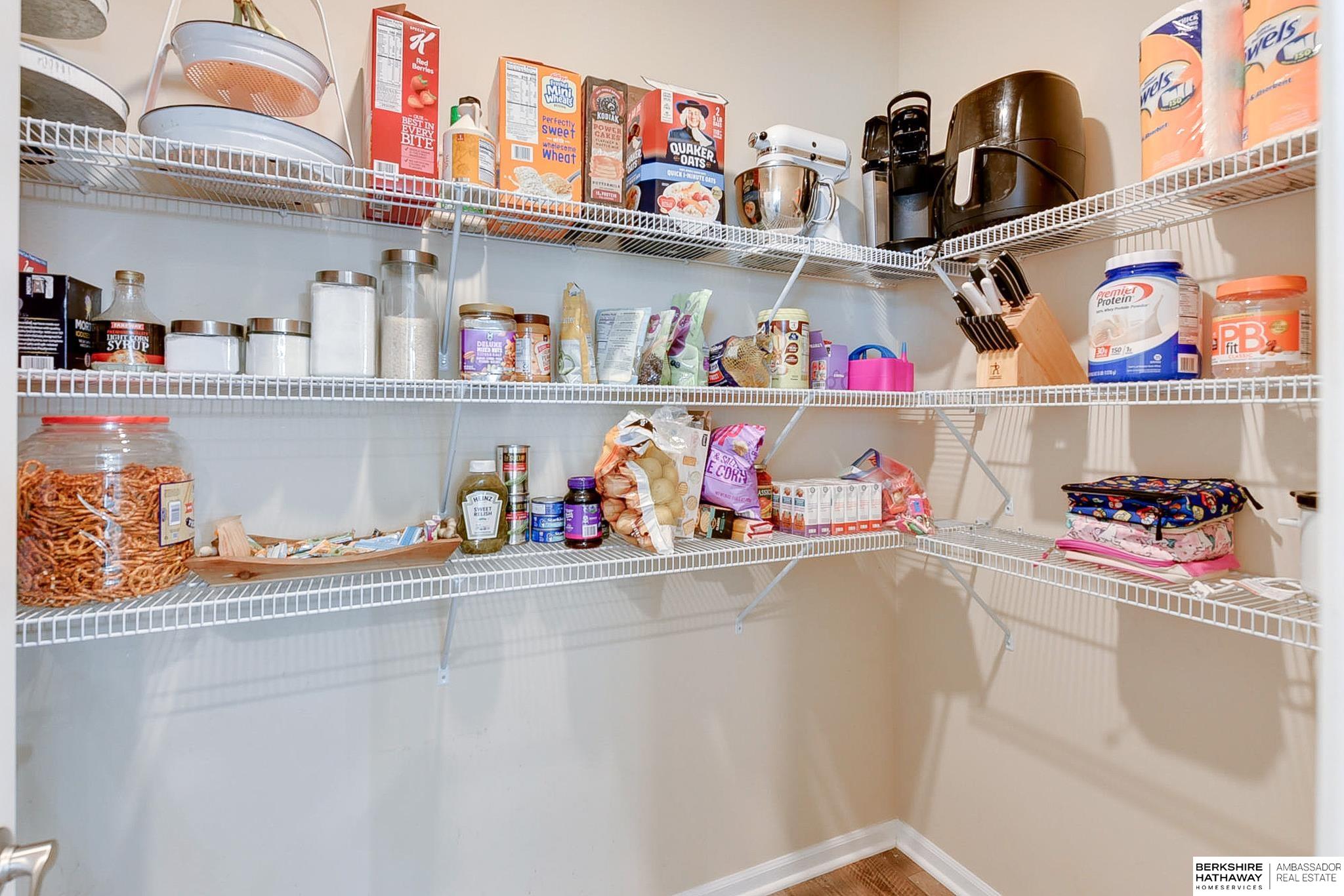 Papillion, Nebraska 68133, United States, 4 Bedrooms Bedrooms, ,3 BathroomsBathrooms,Residential,Active,113407