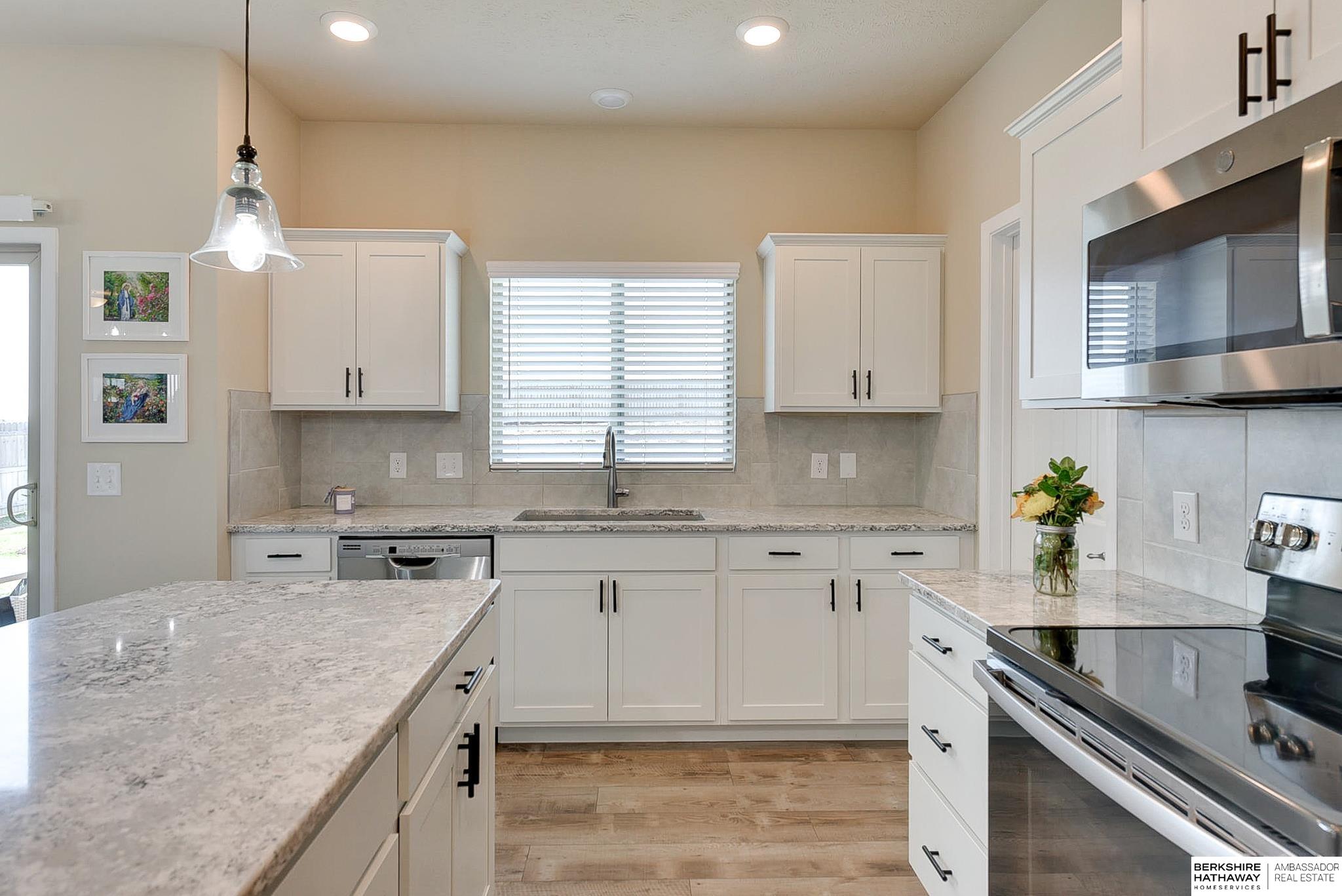 Papillion, Nebraska 68133, United States, 4 Bedrooms Bedrooms, ,3 BathroomsBathrooms,Residential,Active,113407