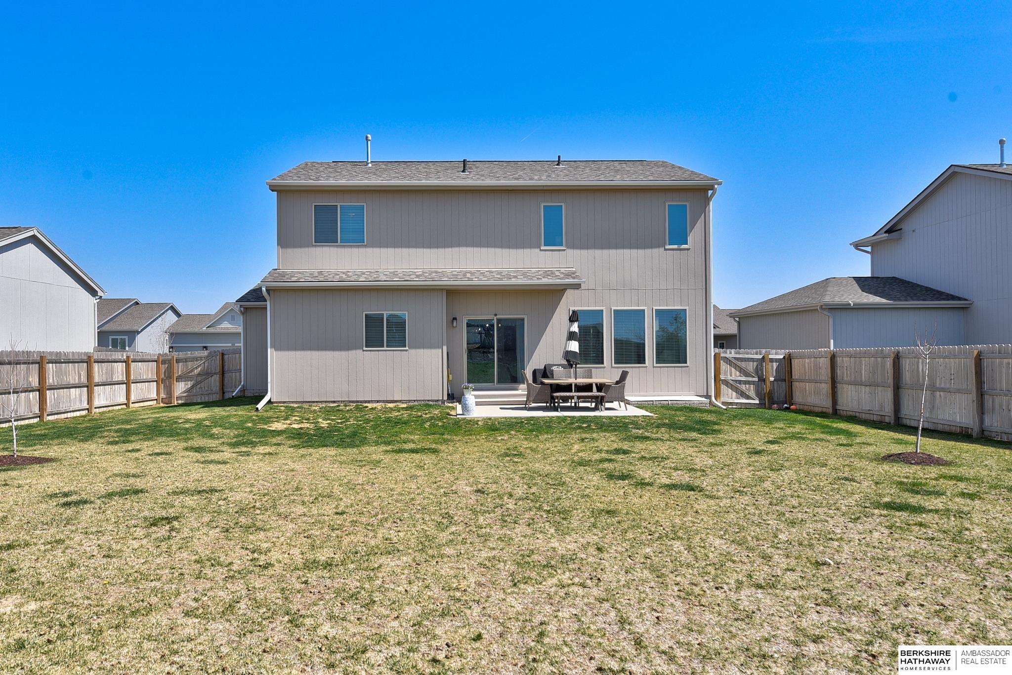 Papillion, Nebraska 68133, United States, 4 Bedrooms Bedrooms, ,3 BathroomsBathrooms,Residential,Active,113407