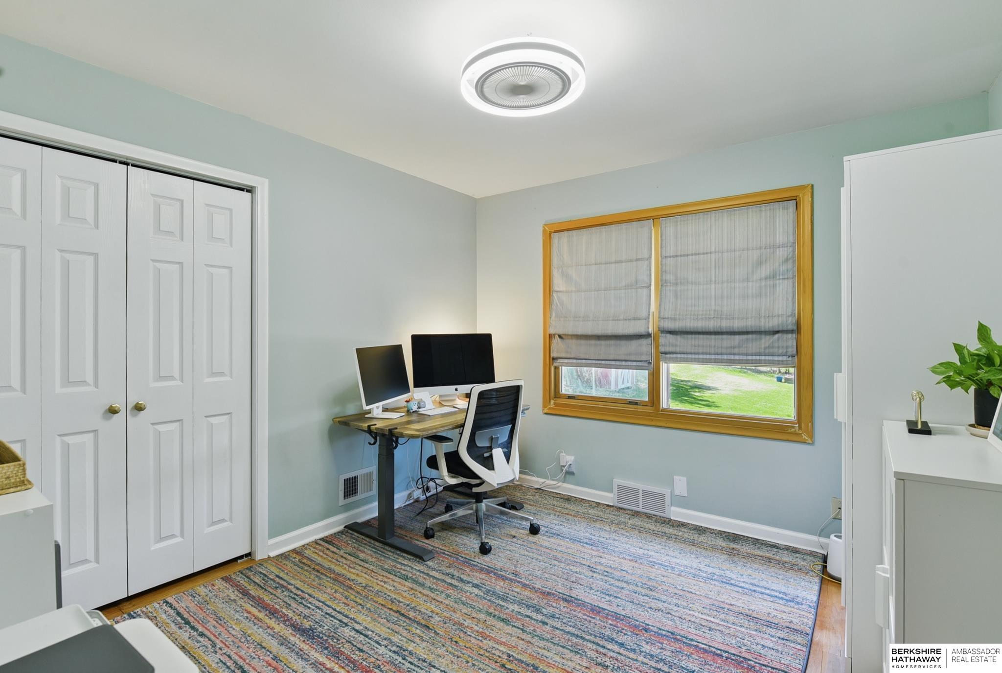 Omaha, Nebraska 68105, United States, 3 Bedrooms Bedrooms, ,2 BathroomsBathrooms,Residential,Pending,124173