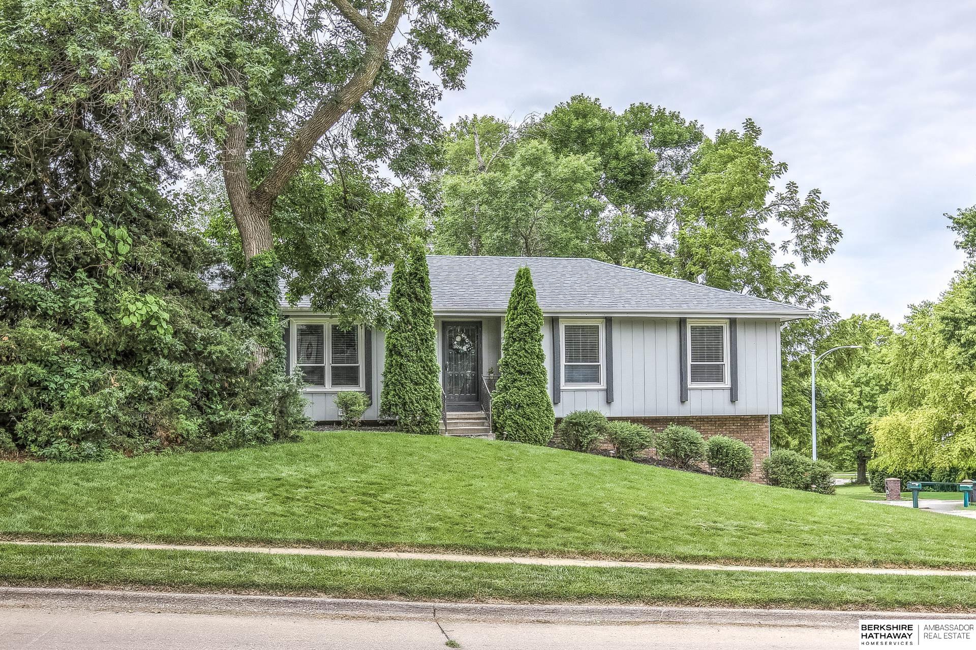 Photo 1 of 35 — 904 S 153 Street, Omaha, NE 68154