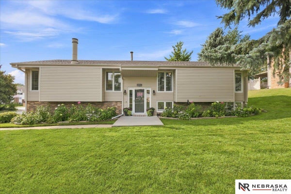 12305 GREY FAWN DR, OMAHA, NE 68154 - Image ee0eef46fc26b18aa8e9021ad717a2de/3136703353