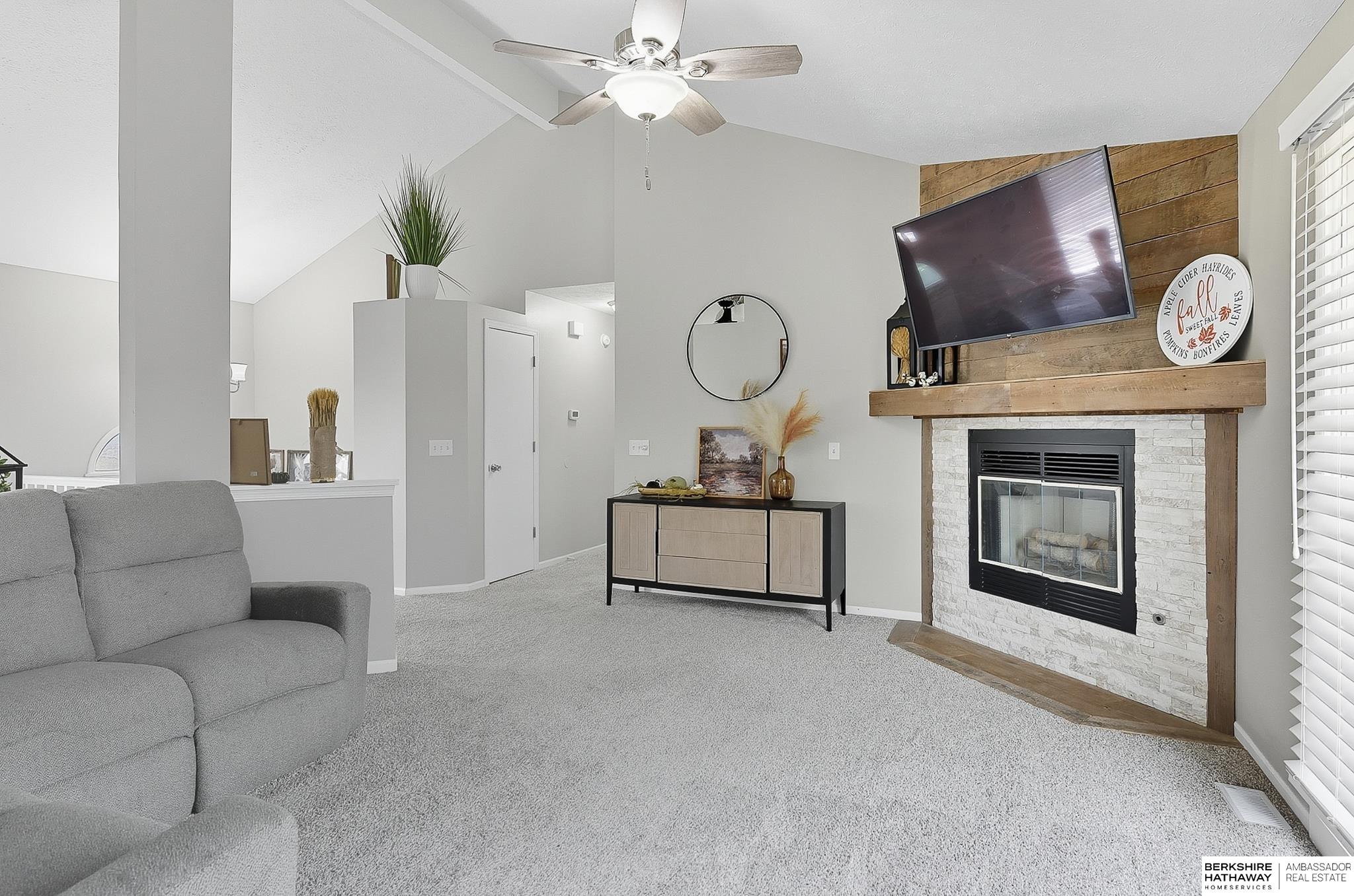 Omaha, Nebraska 68164, United States, 3 Bedrooms Bedrooms, ,3 BathroomsBathrooms,Residential,Active,223732