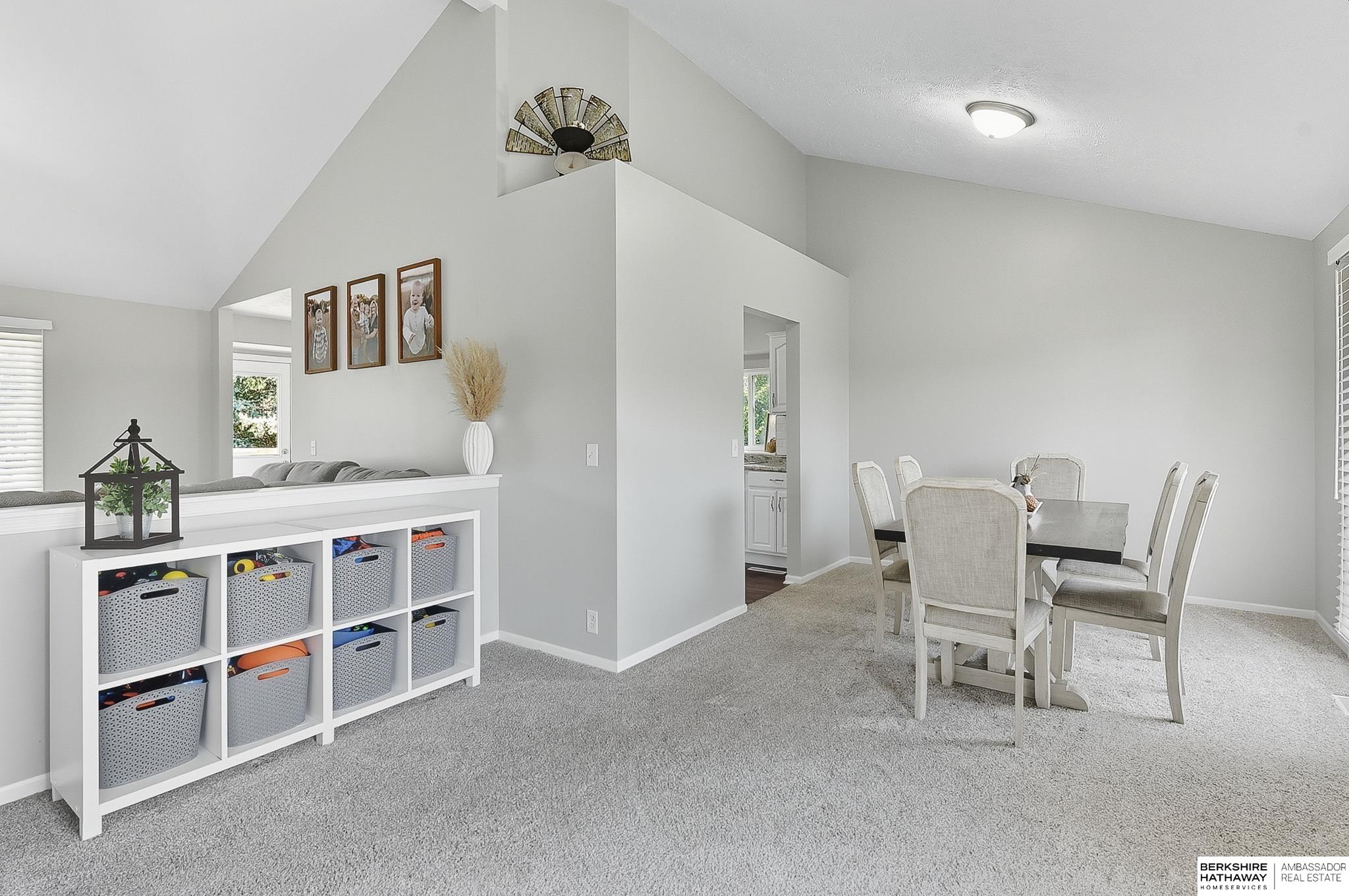 Omaha, Nebraska 68164, United States, 3 Bedrooms Bedrooms, ,3 BathroomsBathrooms,Residential,Active,223732