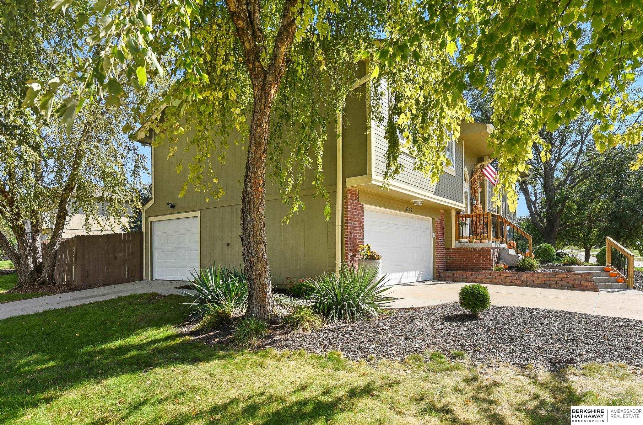 Omaha, Nebraska 68164, United States, 3 Bedrooms Bedrooms, ,3 BathroomsBathrooms,Residential,Active,223732