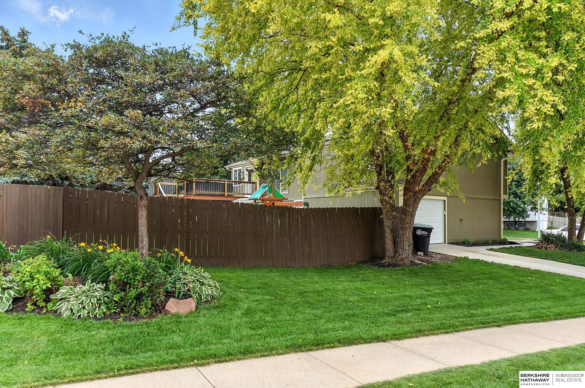 Omaha, Nebraska 68164, United States, 3 Bedrooms Bedrooms, ,3 BathroomsBathrooms,Residential,Active,223732