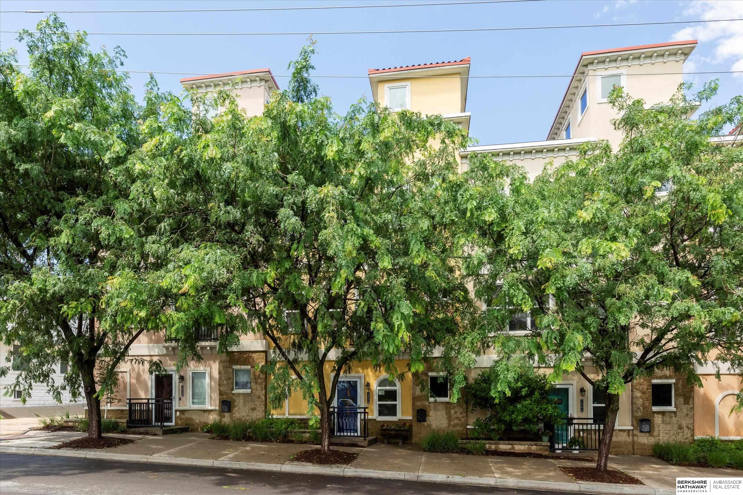 Omaha, Nebraska 68108, United States, 2 Bedrooms Bedrooms, ,2 BathroomsBathrooms,Residential,Pending,164926