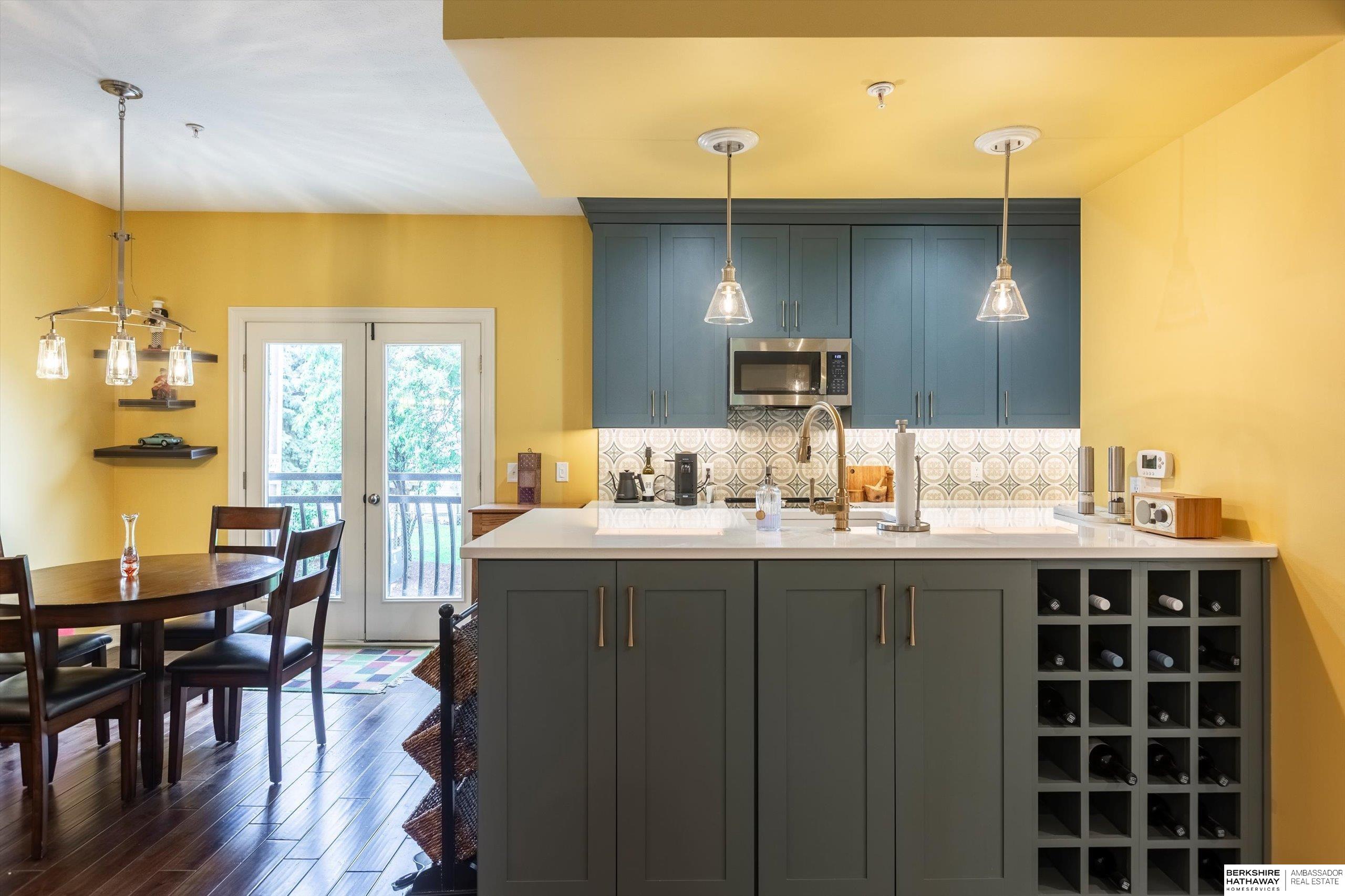 Omaha, Nebraska 68108, United States, 2 Bedrooms Bedrooms, ,2 BathroomsBathrooms,Residential,Pending,164926