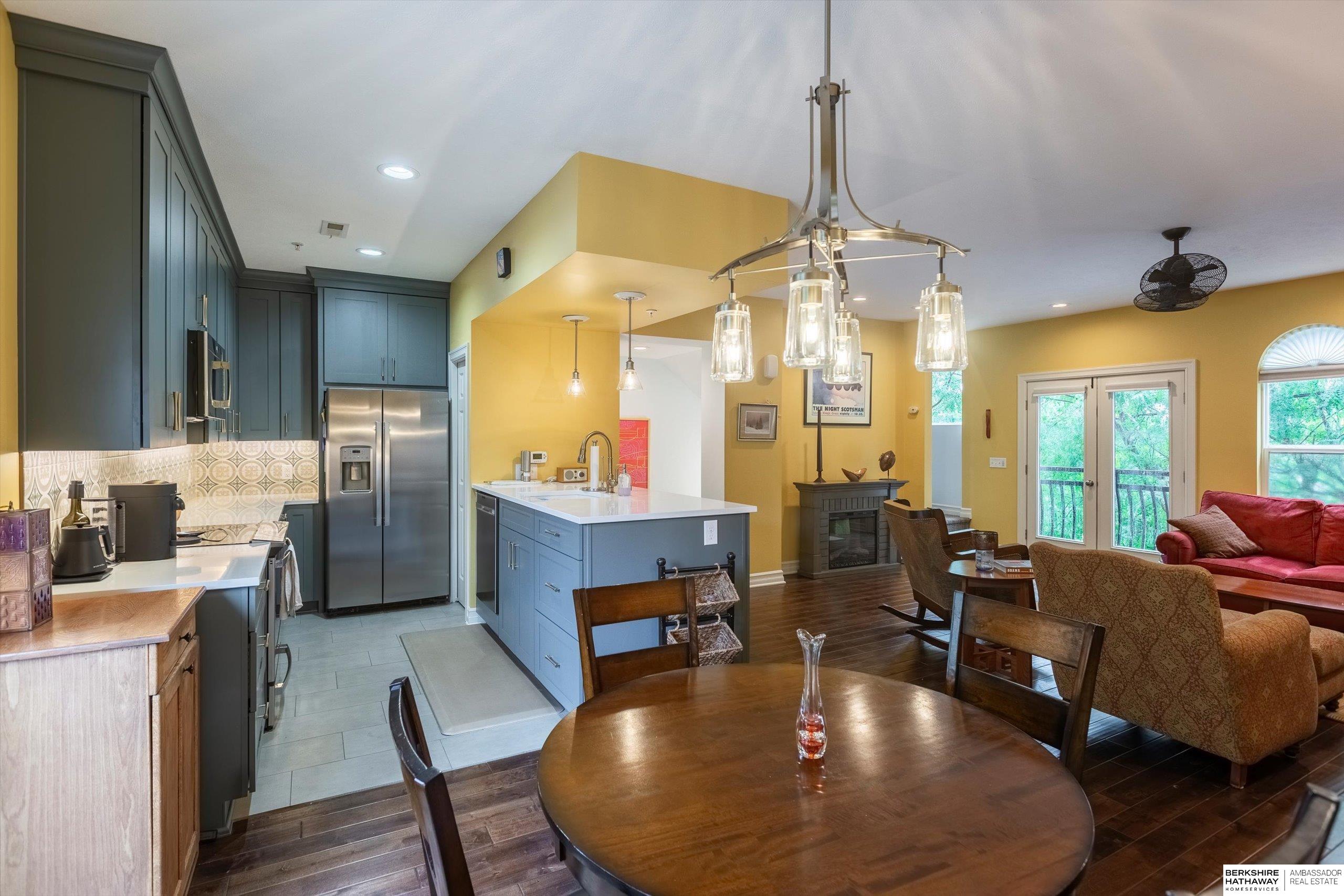 Omaha, Nebraska 68108, United States, 2 Bedrooms Bedrooms, ,2 BathroomsBathrooms,Residential,Pending,164926