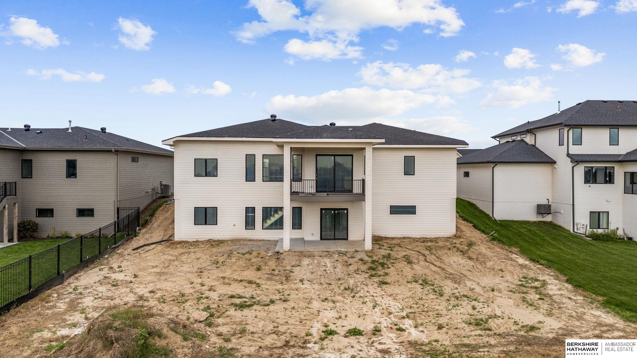 Elkhorn, Nebraska 68022, United States, 5 Bedrooms Bedrooms, ,3 BathroomsBathrooms,Residential,Active,207454