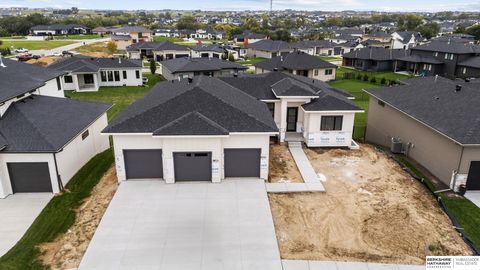 Photo of 21109 Atwood Avenue, Elkhorn, NE 68022 (MLS # 22525722)