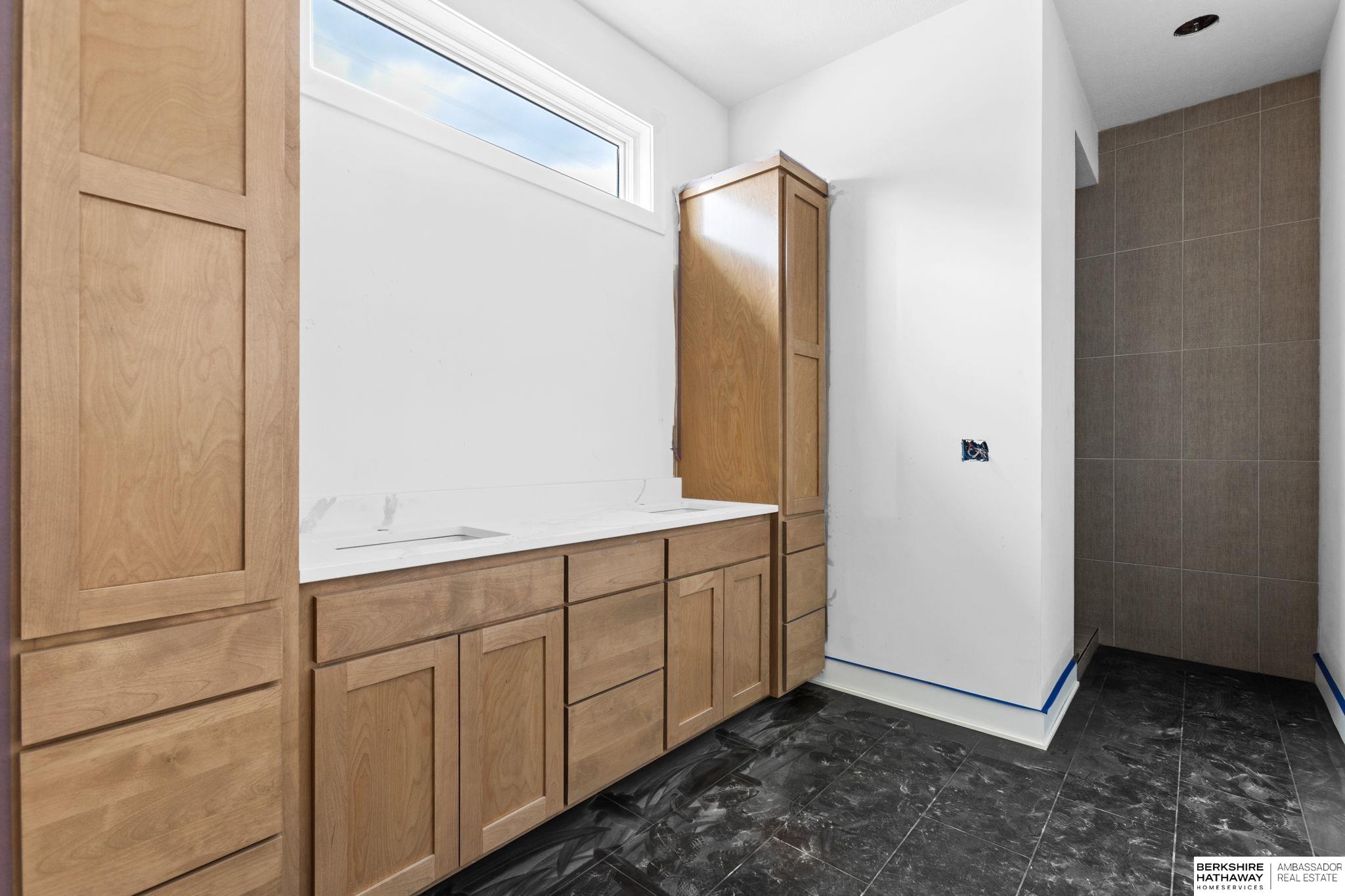 Elkhorn, Nebraska 68022, United States, 5 Bedrooms Bedrooms, ,3 BathroomsBathrooms,Residential,Active,207454