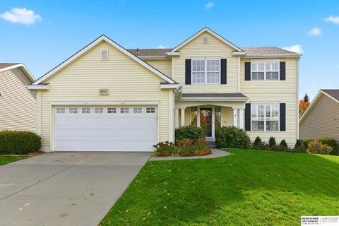 Photo of 19707 Poppleton Avenue, Omaha, NE 68130 (MLS # 22532737)