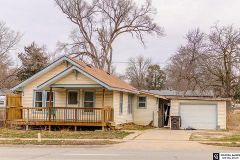 Photo of 3934 Vine Street, Lincoln, NE 68503 (MLS # 22607226)