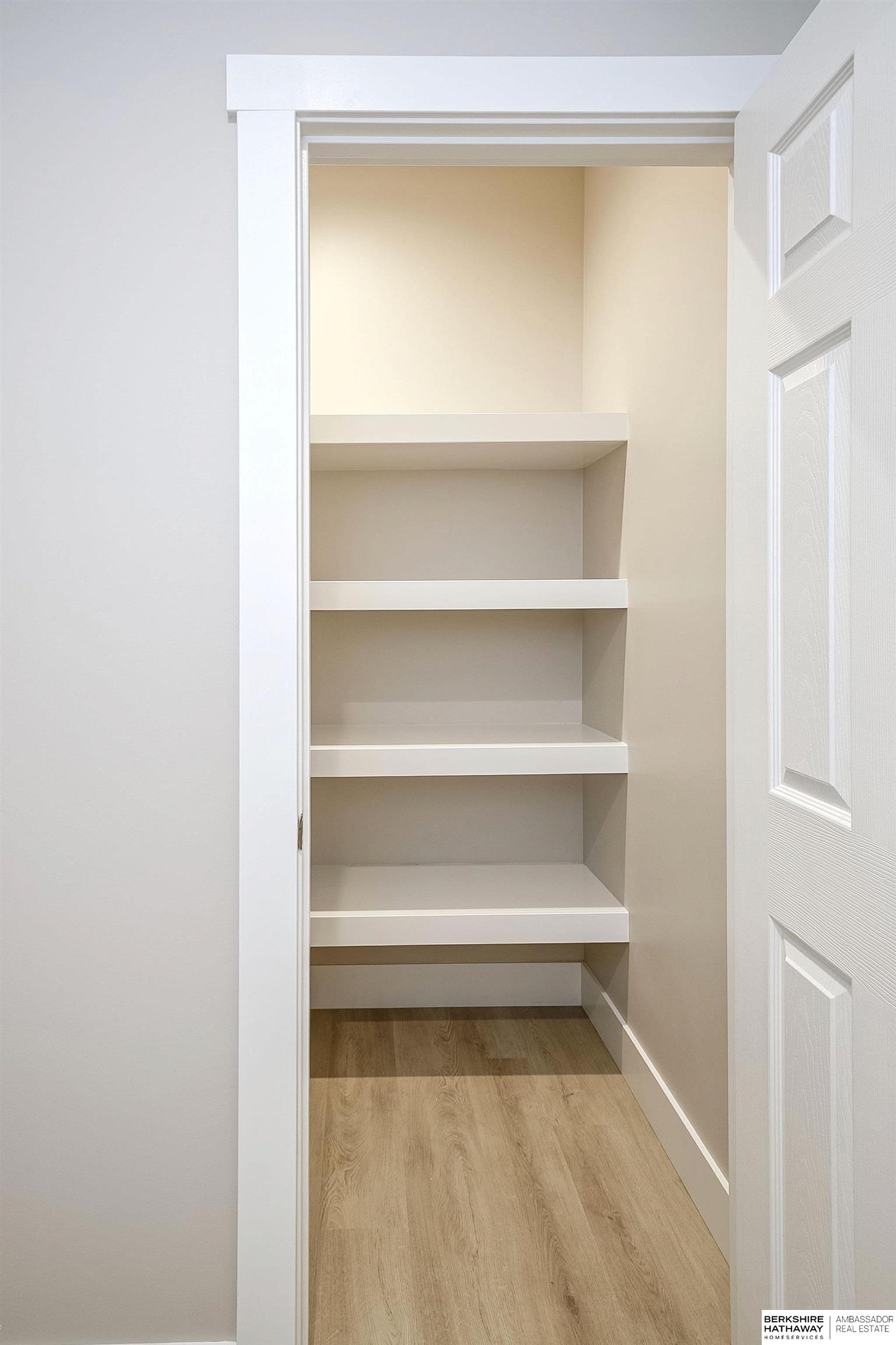 Omaha, Nebraska 68117, United States, 4 Bedrooms Bedrooms, ,3 BathroomsBathrooms,Residential,Active,152656