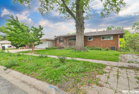 Photo of 6224 Walker Avenue, Lincoln, NE 68507 (MLS # 22615068)