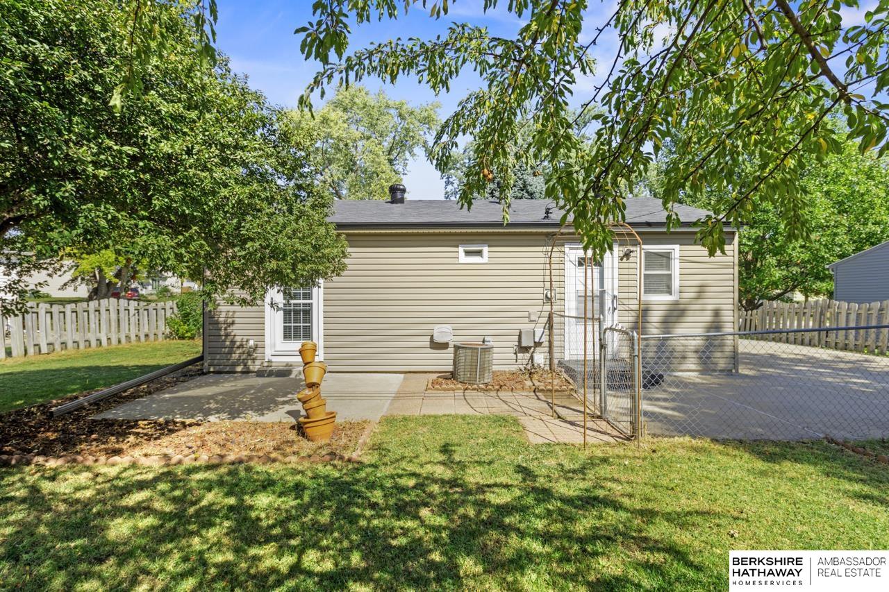 La Vista, Nebraska 68128, United States, 2 Bedrooms Bedrooms, ,2 BathroomsBathrooms,Residential,Pending,212624