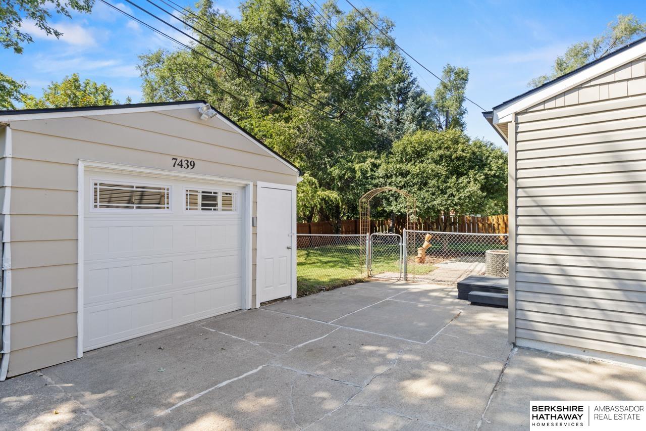 La Vista, Nebraska 68128, United States, 2 Bedrooms Bedrooms, ,2 BathroomsBathrooms,Residential,Pending,212624