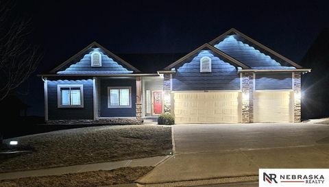 Photo of 17425 Redman Avenue, Omaha, NE 68116 (MLS # 22602286)