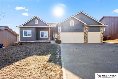 Photo of 17425 Redman Avenue, Omaha, NE 68116 (MLS # 22602286)