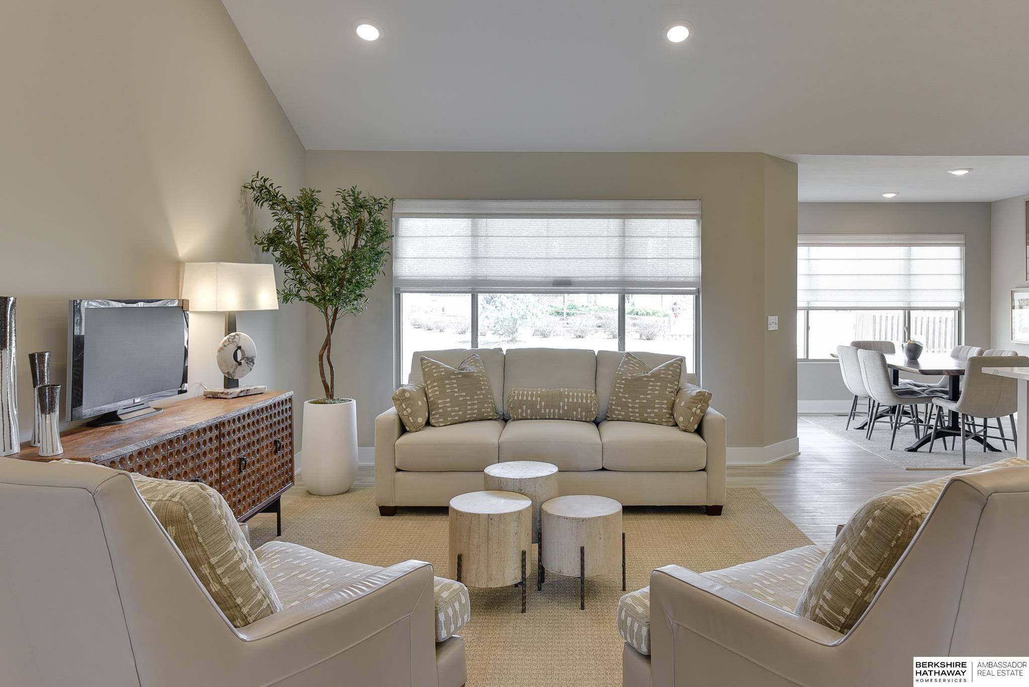 Elkhorn, Nebraska 68022, United States, 2 Bedrooms Bedrooms, ,2 BathroomsBathrooms,Residential,Active,125356