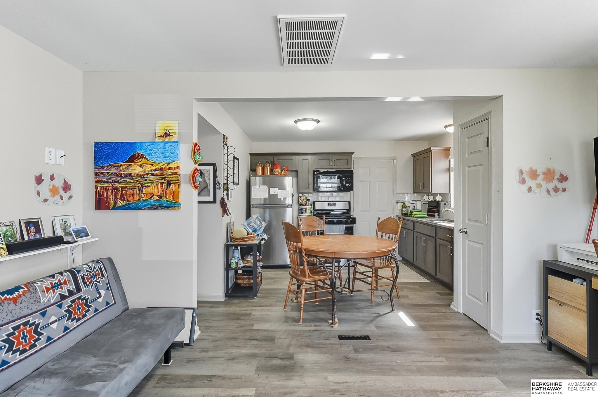 Omaha, Nebraska 68117, United States, 3 Bedrooms Bedrooms, ,1 BathroomBathrooms,Residential,Pending,236467