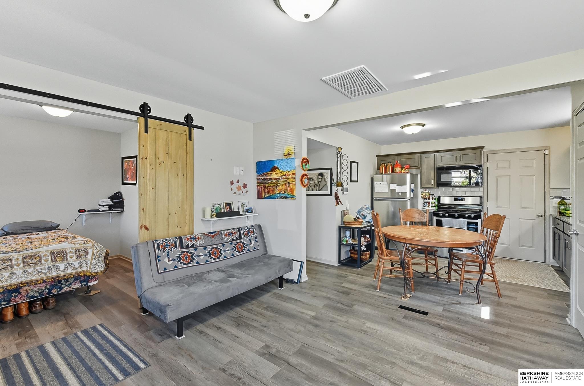 Omaha, Nebraska 68117, United States, 3 Bedrooms Bedrooms, ,1 BathroomBathrooms,Residential,Pending,236467