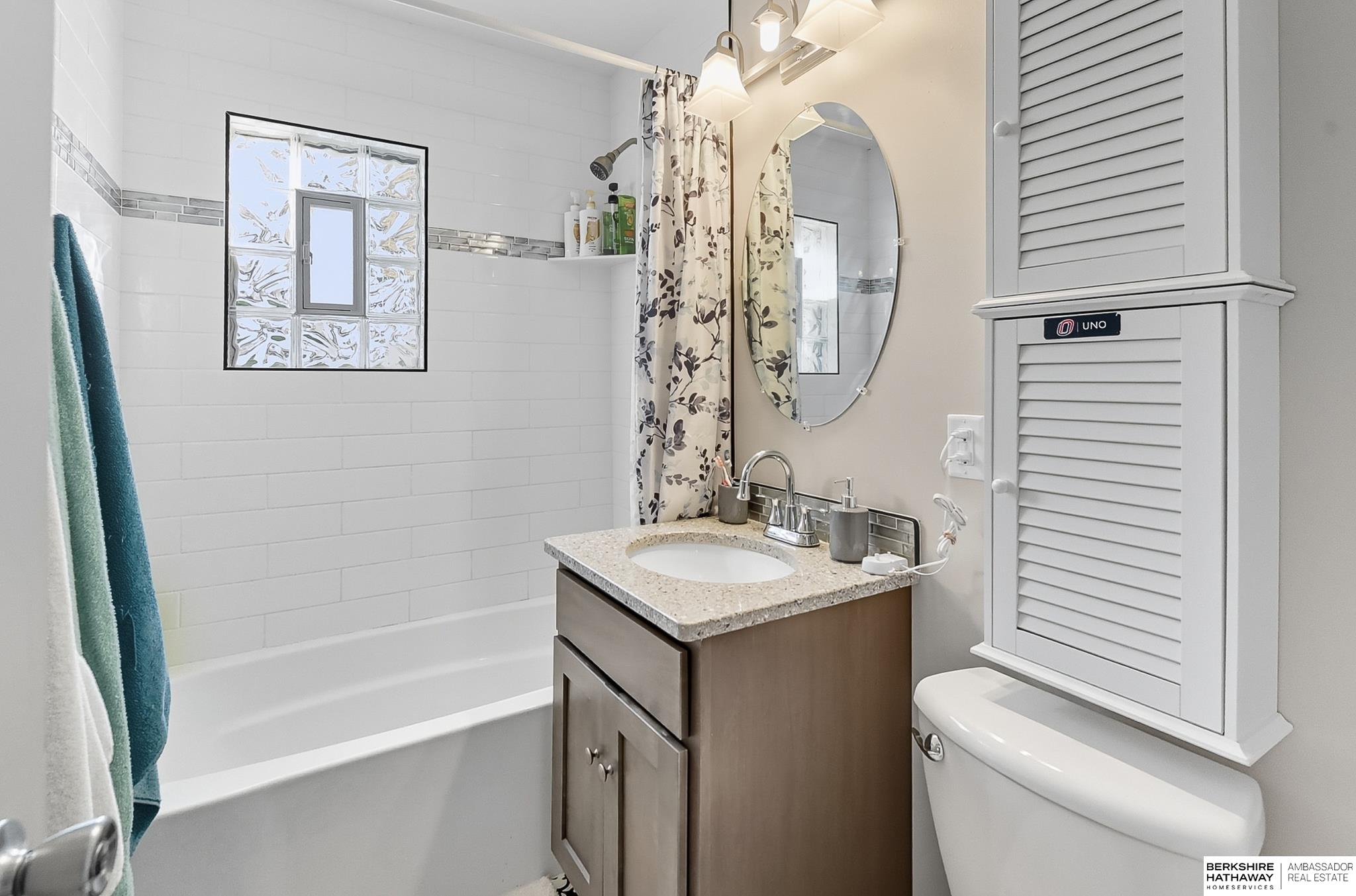 Omaha, Nebraska 68117, United States, 3 Bedrooms Bedrooms, ,1 BathroomBathrooms,Residential,Pending,236467