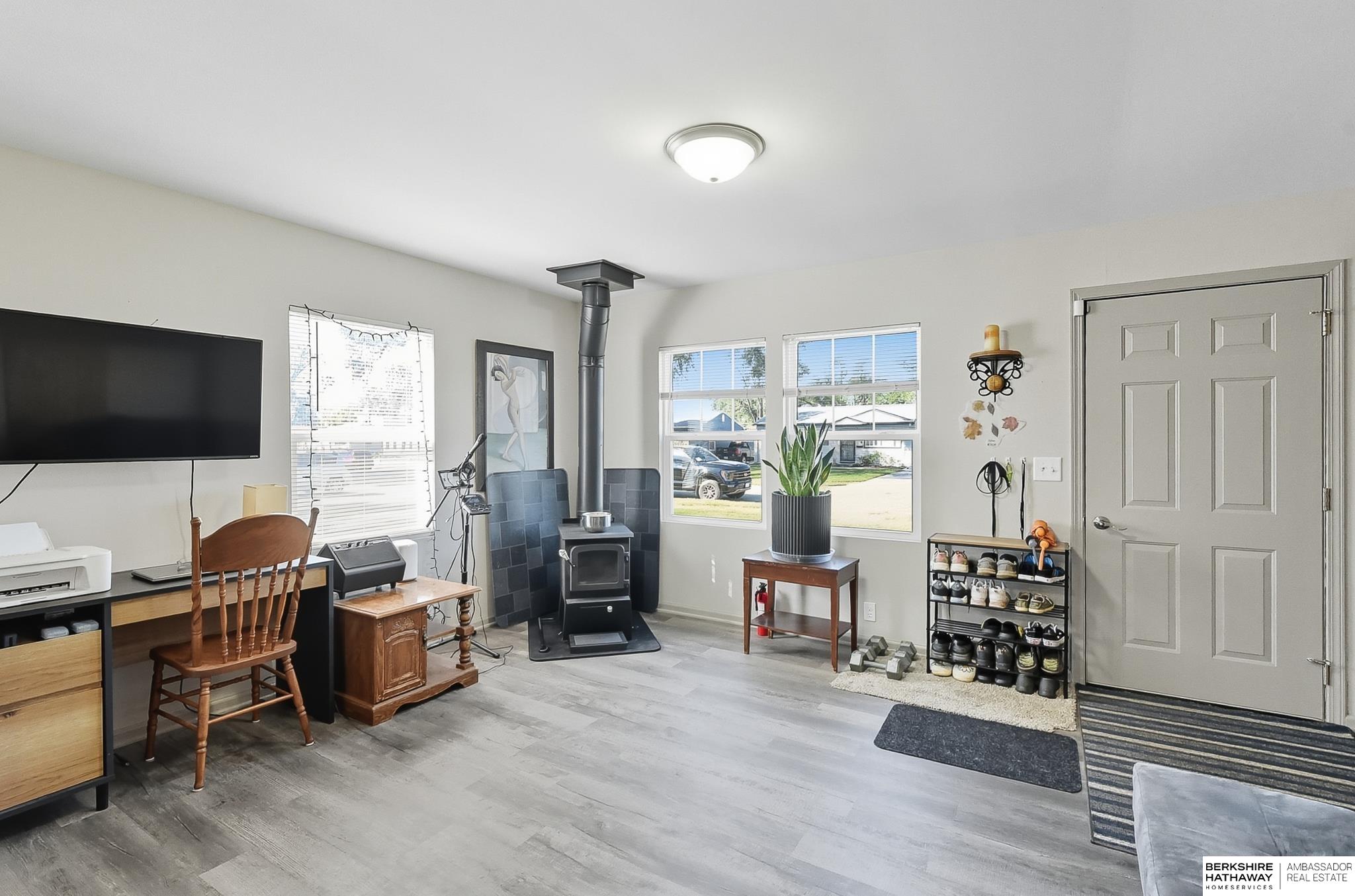 Omaha, Nebraska 68117, United States, 3 Bedrooms Bedrooms, ,1 BathroomBathrooms,Residential,Pending,236467