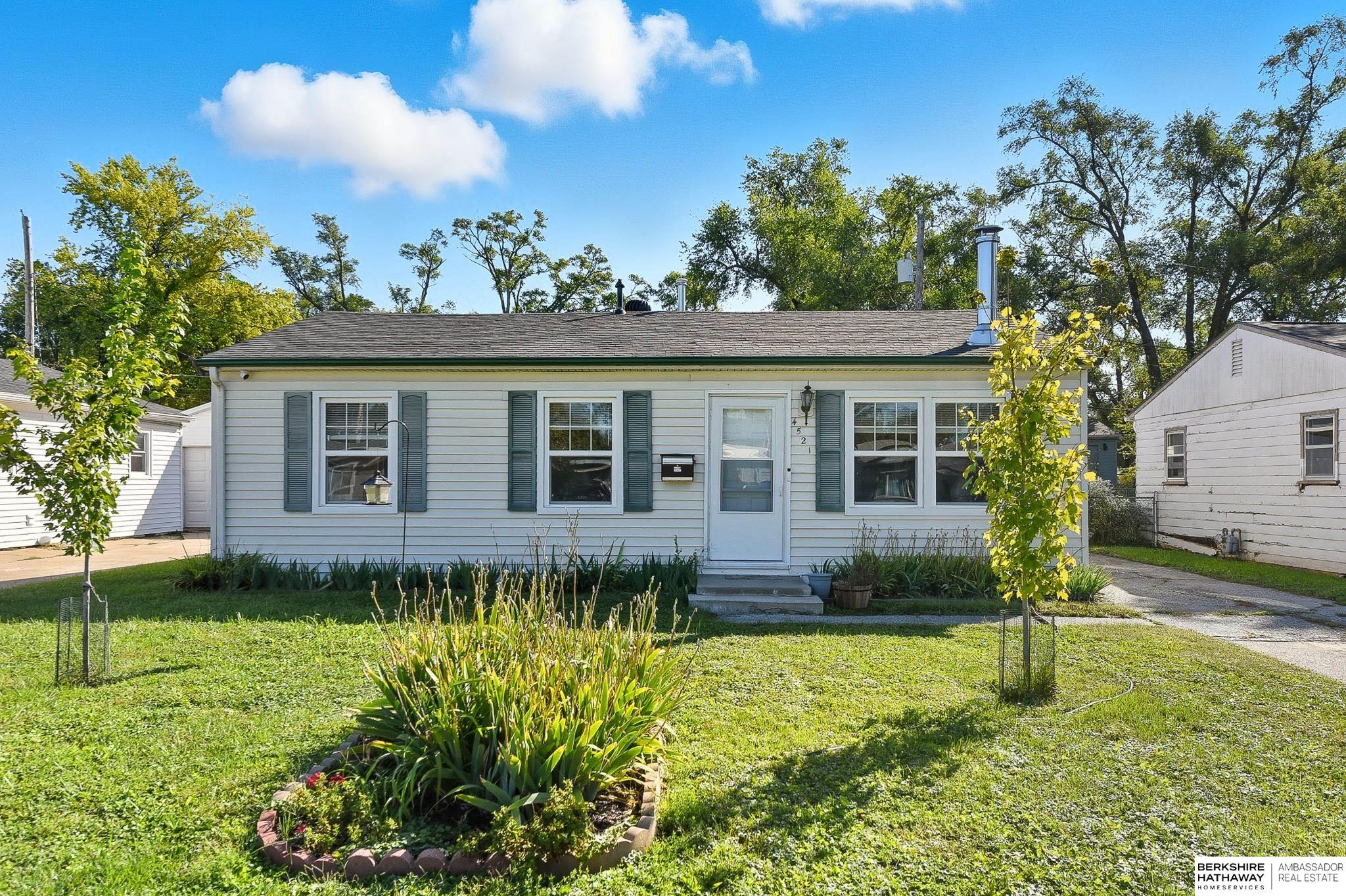 Omaha, Nebraska 68117, United States, 3 Bedrooms Bedrooms, ,1 BathroomBathrooms,Residential,Pending,236467