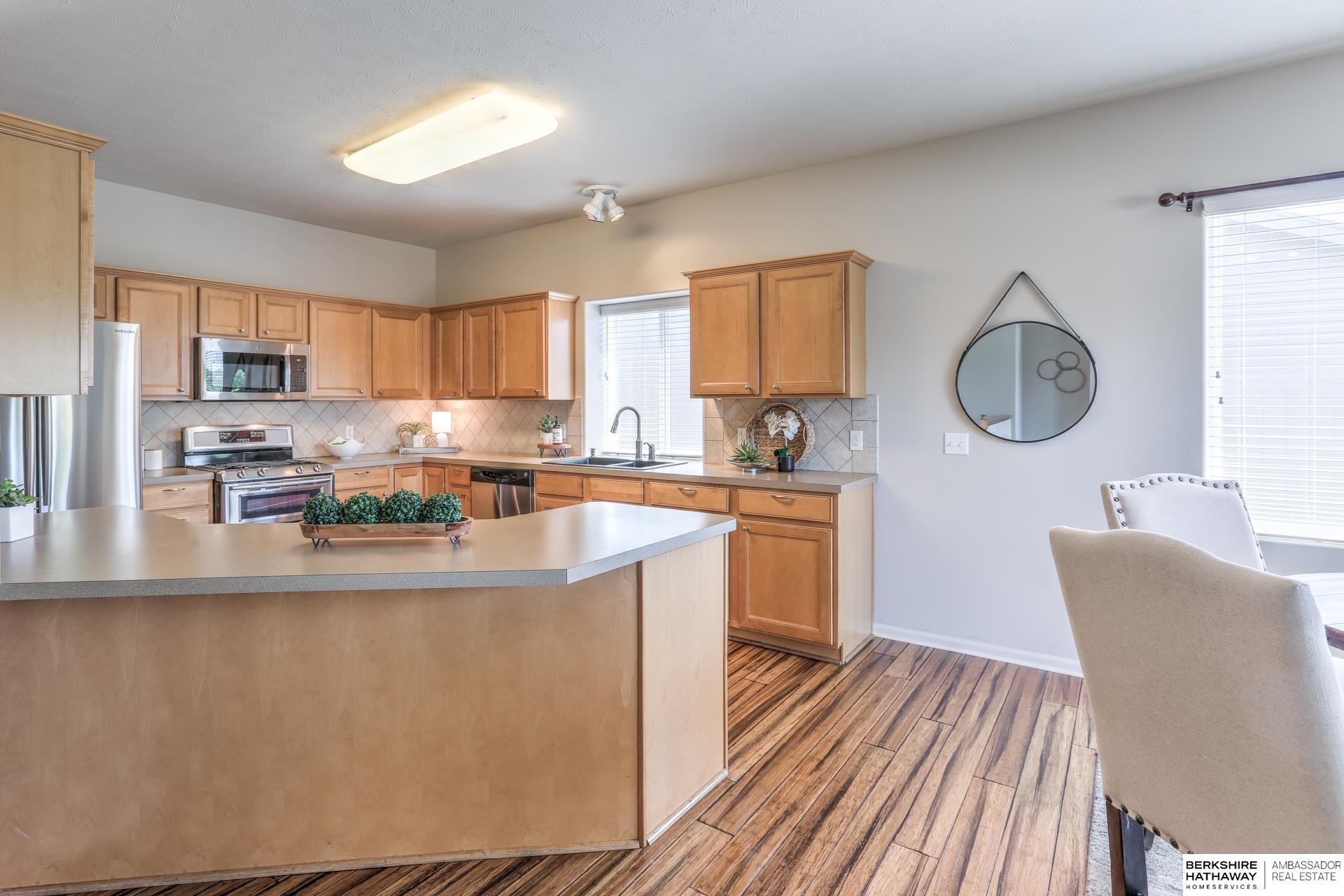 Omaha, Nebraska 68135, United States, 2 Bedrooms Bedrooms, ,2 BathroomsBathrooms,Residential,Active,159408