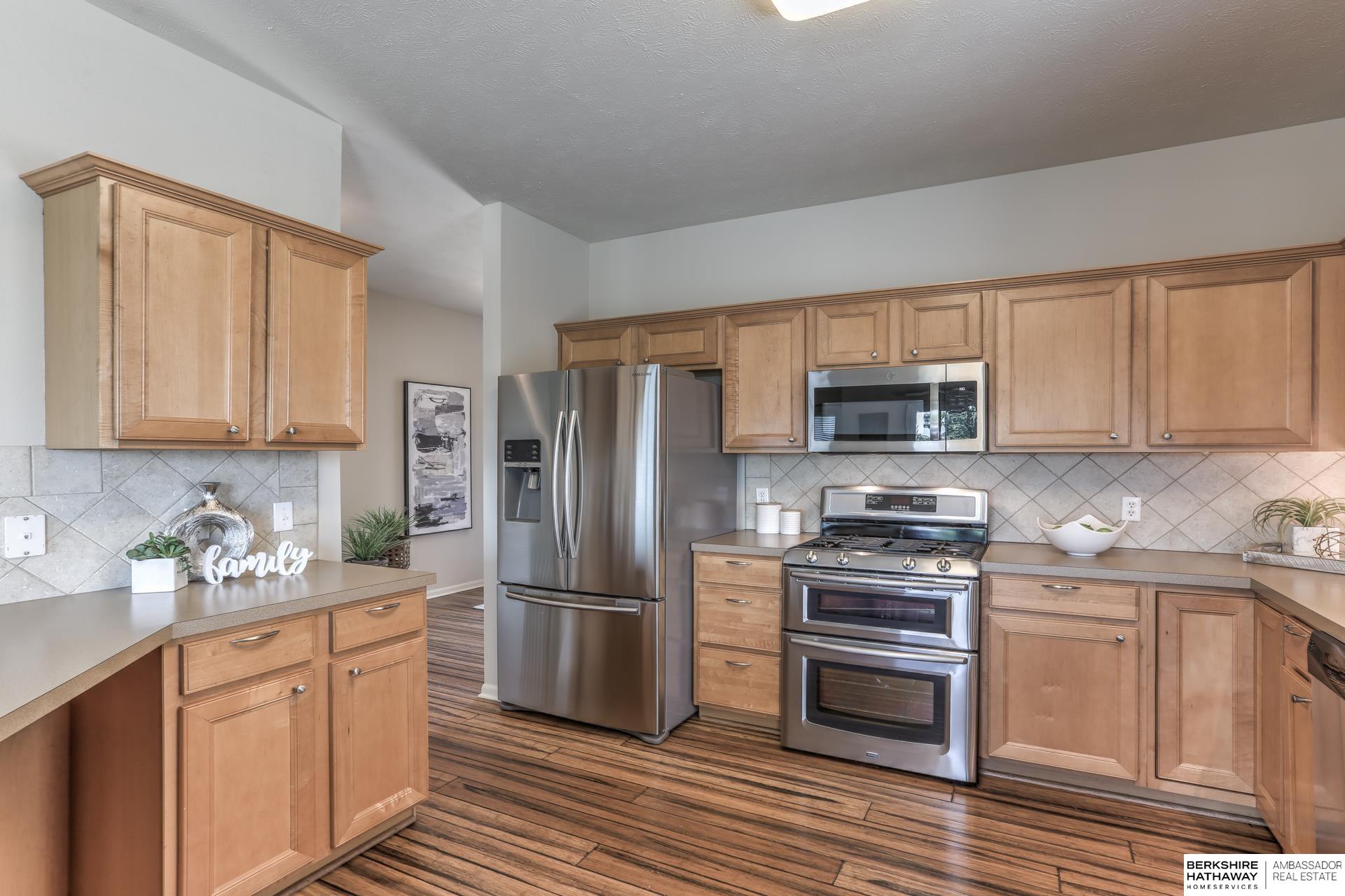 Omaha, Nebraska 68135, United States, 2 Bedrooms Bedrooms, ,2 BathroomsBathrooms,Residential,Active,159408