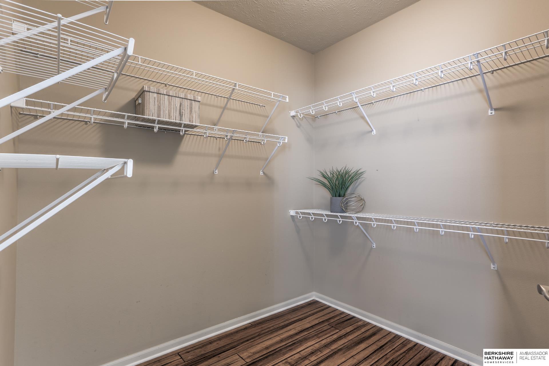 Omaha, Nebraska 68135, United States, 2 Bedrooms Bedrooms, ,2 BathroomsBathrooms,Residential,Active,159408