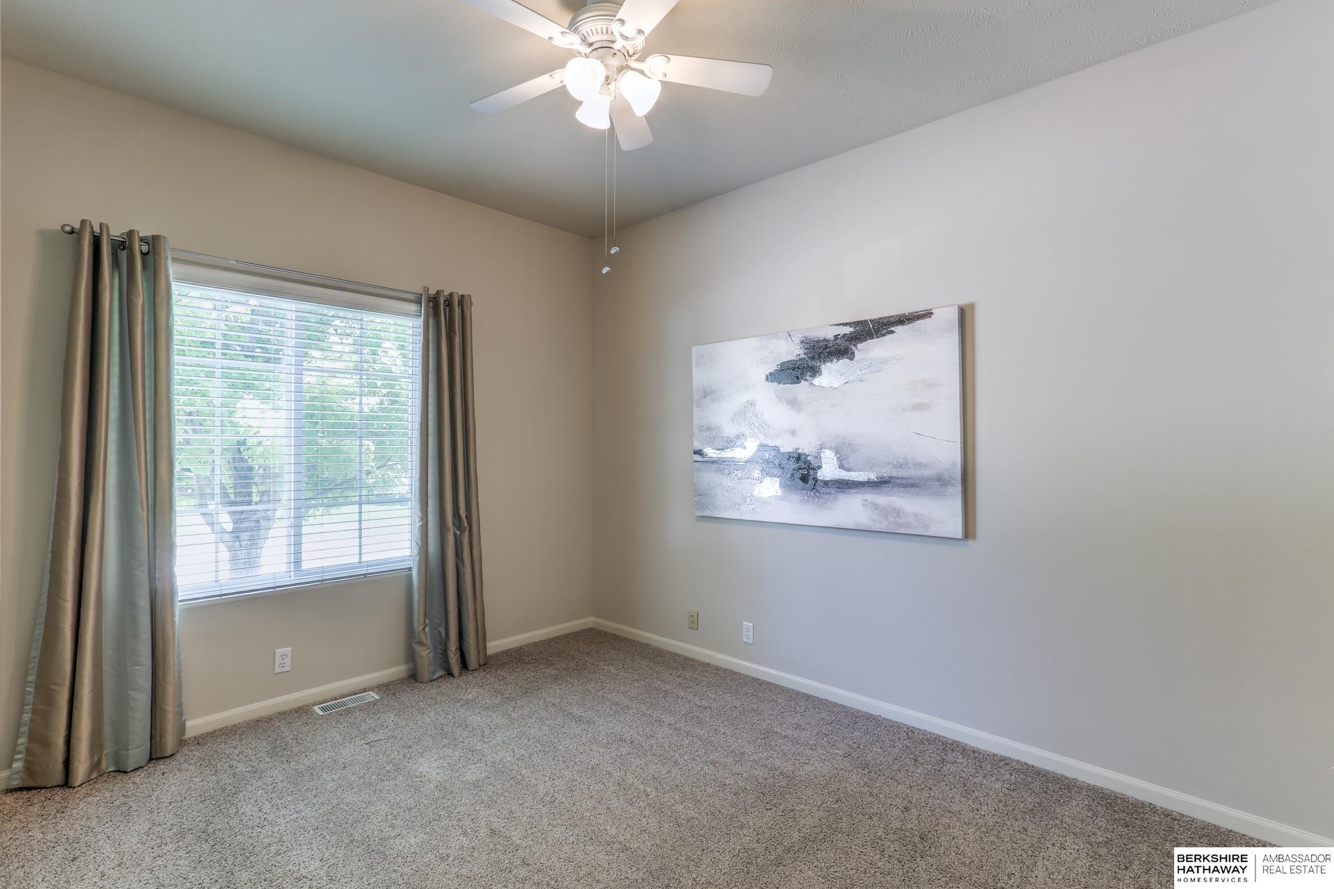 Omaha, Nebraska 68135, United States, 2 Bedrooms Bedrooms, ,2 BathroomsBathrooms,Residential,Active,159408