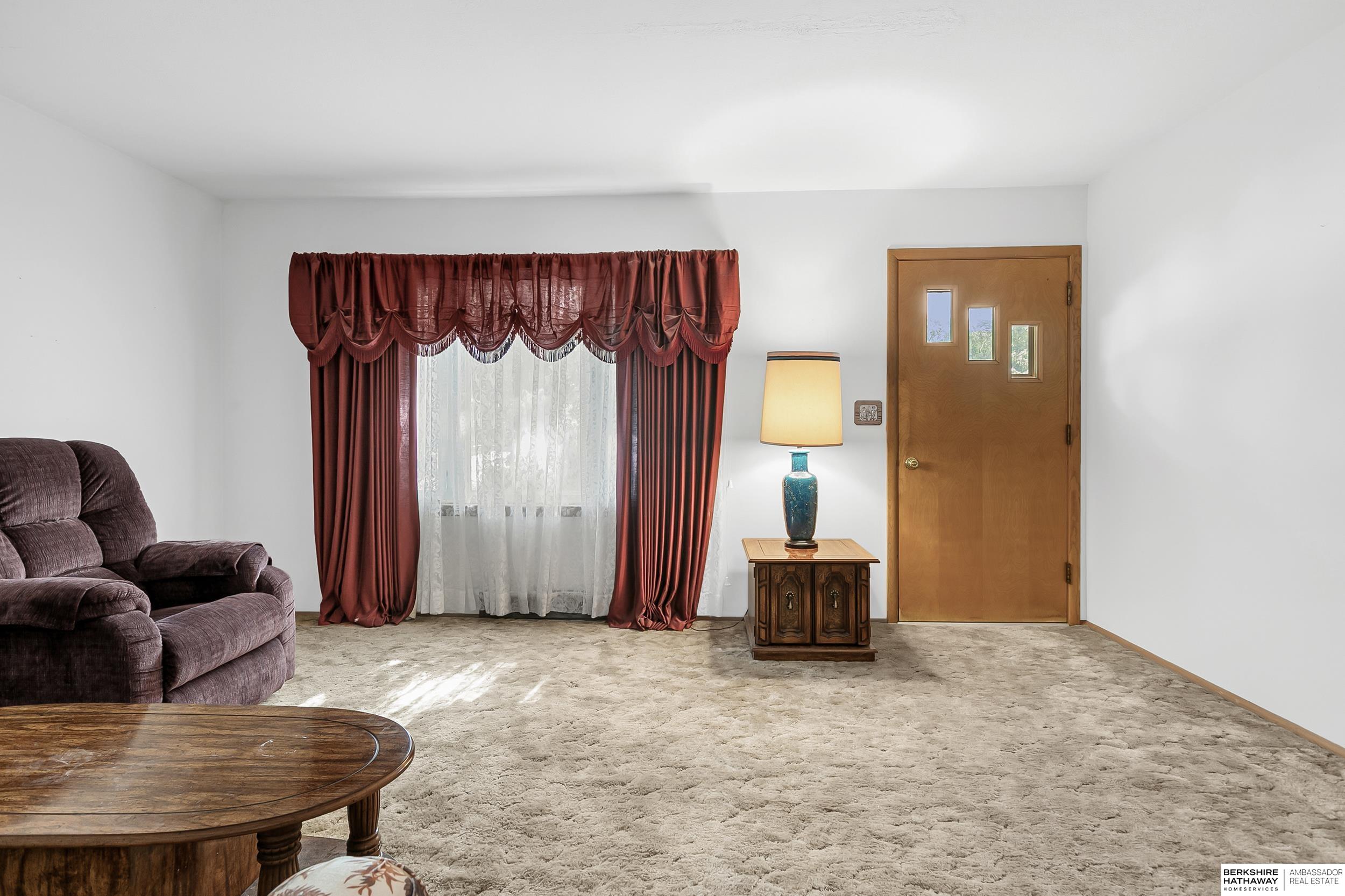 Lincoln, Nebraska 68506, United States, 2 Bedrooms Bedrooms, ,2 BathroomsBathrooms,Residential,Active,179872