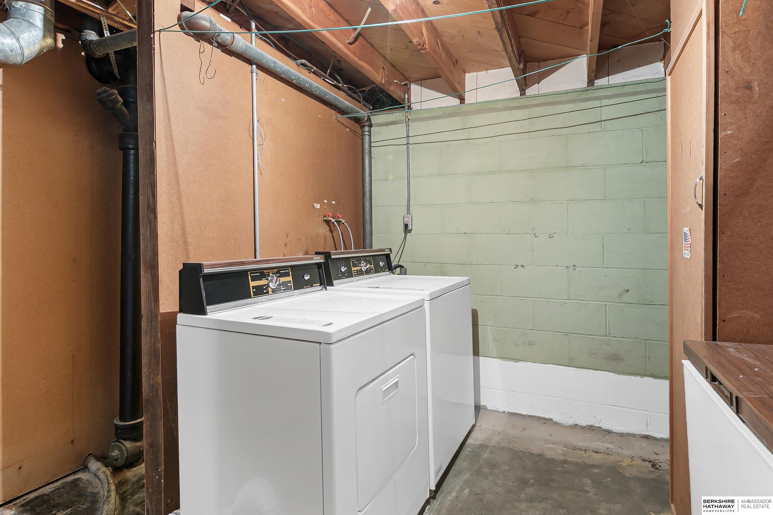 Lincoln, Nebraska 68506, United States, 2 Bedrooms Bedrooms, ,2 BathroomsBathrooms,Residential,Active,179872