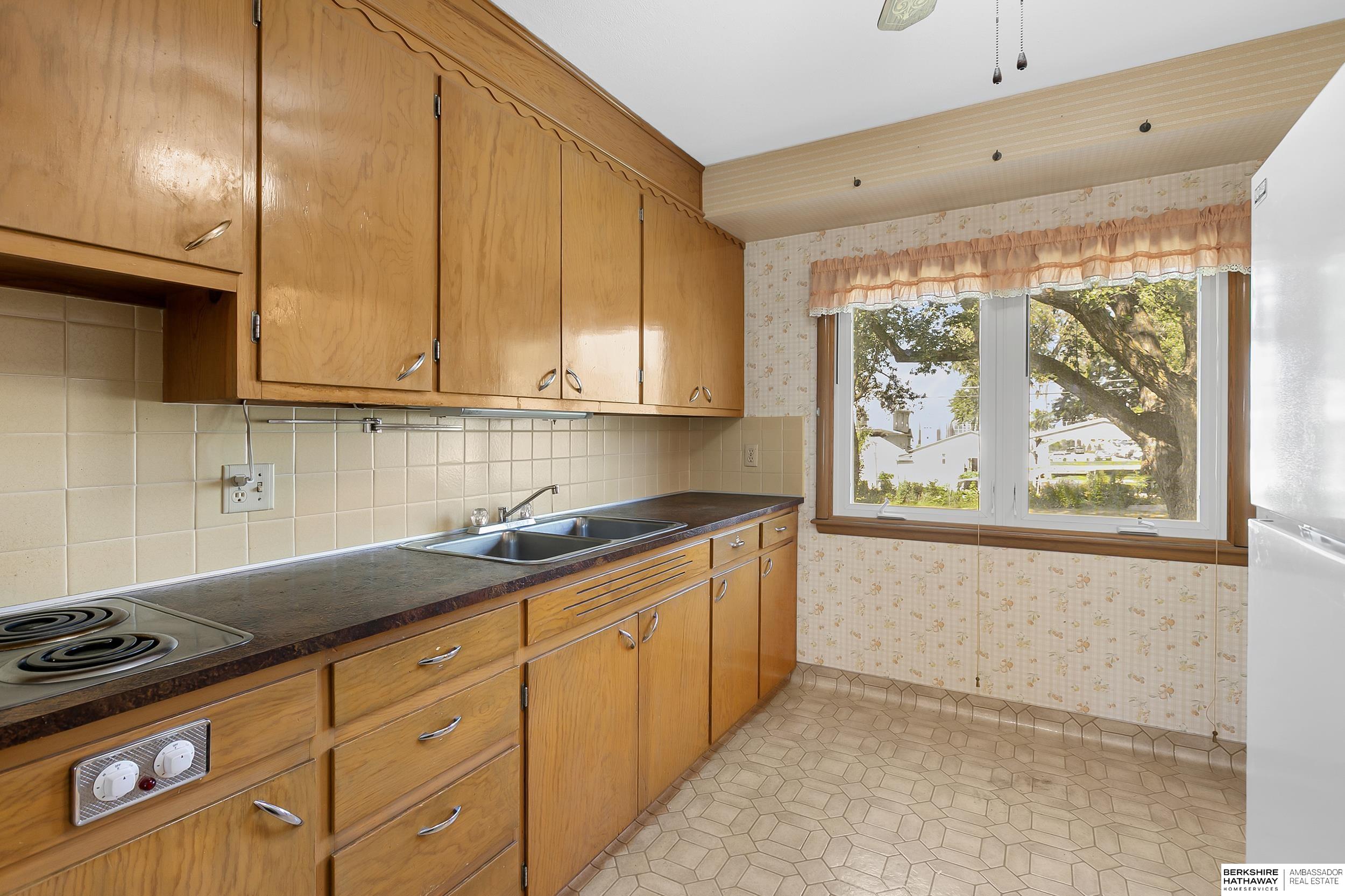 Lincoln, Nebraska 68506, United States, 2 Bedrooms Bedrooms, ,2 BathroomsBathrooms,Residential,Active,179872