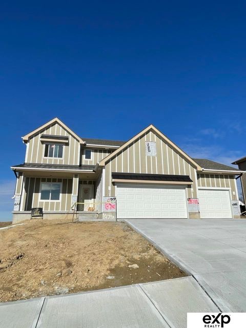 Photo of 18710 Pinehurst Avenue, Gretna, NE 68028 (MLS # 22600070)
