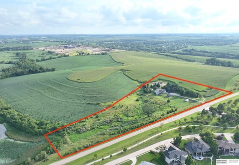 Photo of 17625 Bennington Road, Bennington, NE 68007 (MLS # 22623550)