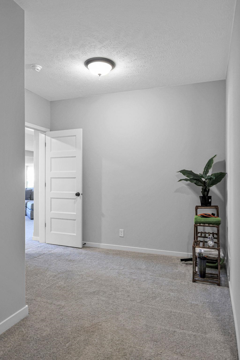 Elkhorn, Nebraska 68022, United States, 5 Bedrooms Bedrooms, ,3 BathroomsBathrooms,Residential,Active,168520