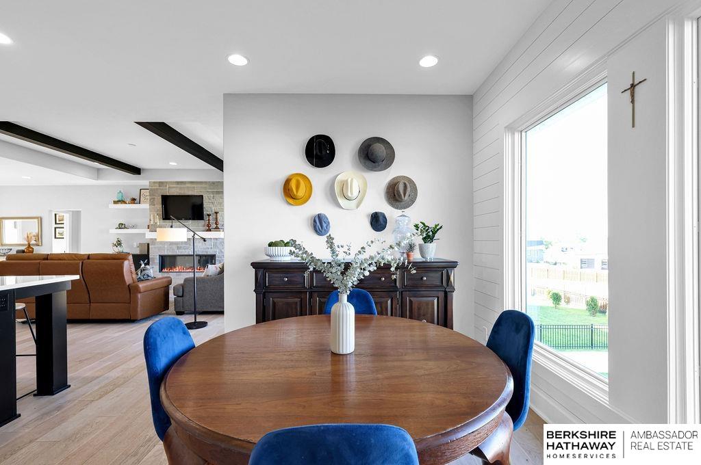 Elkhorn, Nebraska 68022, United States, 5 Bedrooms Bedrooms, ,3 BathroomsBathrooms,Residential,Active,168520