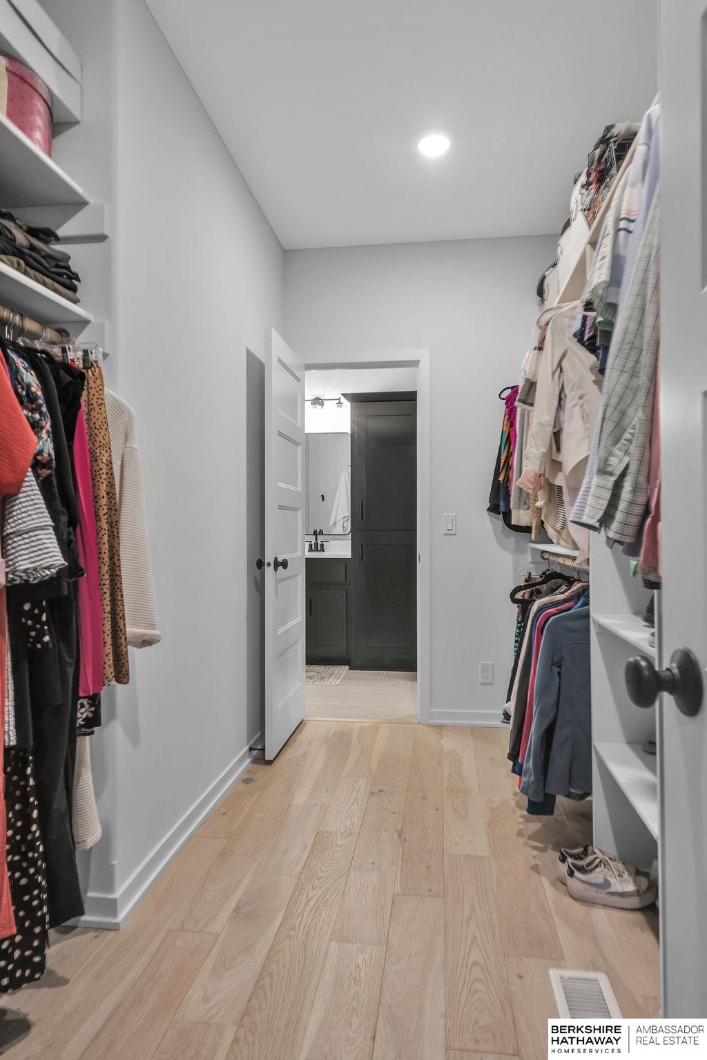 Elkhorn, Nebraska 68022, United States, 5 Bedrooms Bedrooms, ,3 BathroomsBathrooms,Residential,Active,168520