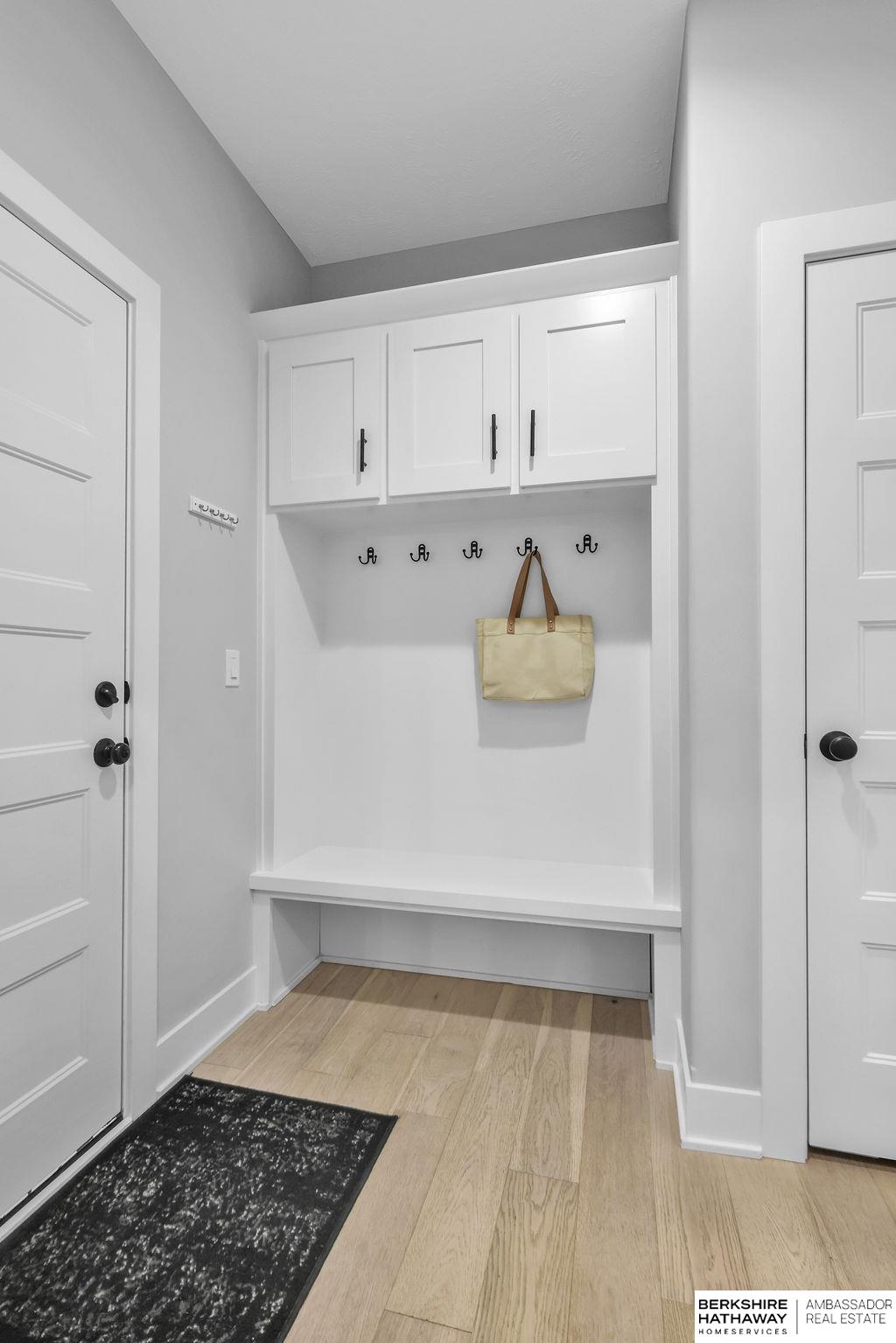 Elkhorn, Nebraska 68022, United States, 5 Bedrooms Bedrooms, ,3 BathroomsBathrooms,Residential,Active,168520