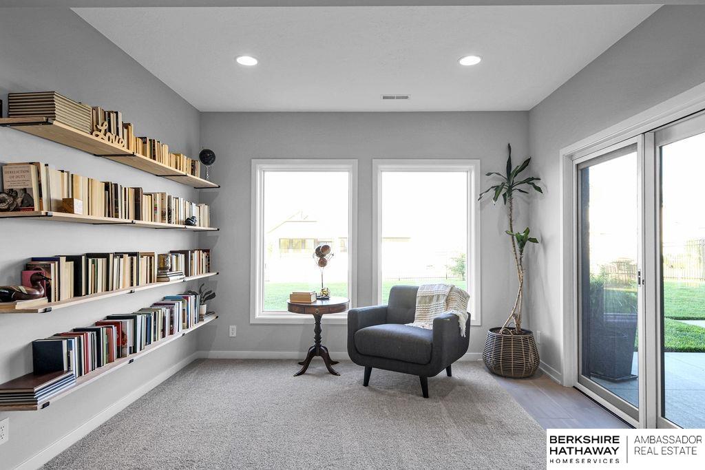 Elkhorn, Nebraska 68022, United States, 5 Bedrooms Bedrooms, ,3 BathroomsBathrooms,Residential,Active,168520