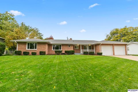 Photo of 3616 S 100th Avenue, Omaha, NE 68124 (MLS # 22531003)