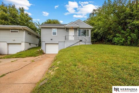 Photo of 3714 Crown Point Avenue, Omaha, NE 68111 (MLS # 22526737)