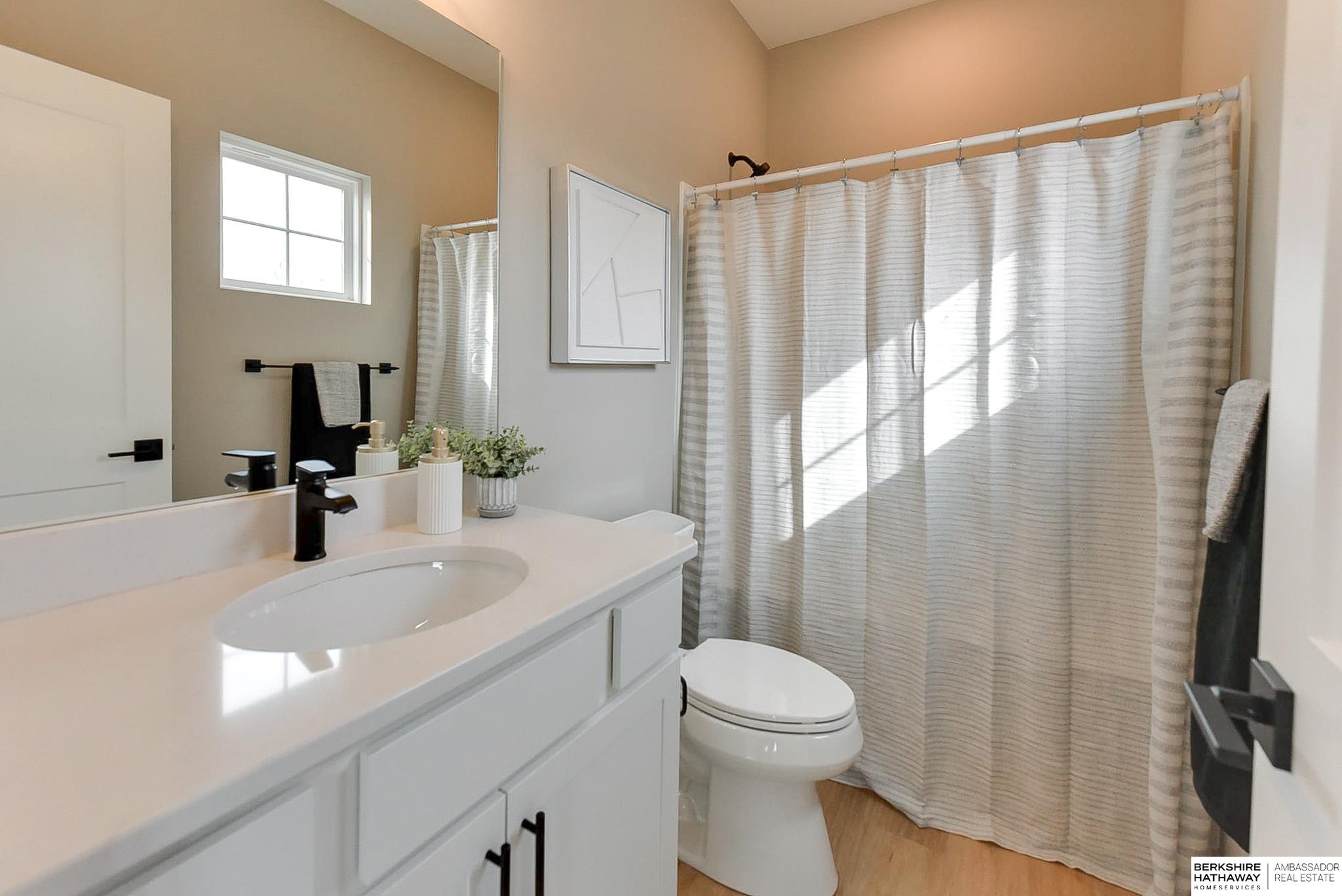 Omaha, Nebraska 68108, United States, 3 Bedrooms Bedrooms, ,3 BathroomsBathrooms,Residential,Active,135175