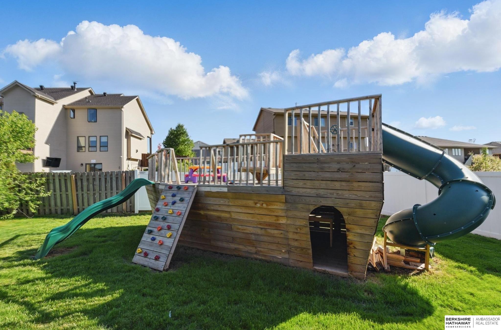 Papillion, Nebraska 68133, United States, 4 Bedrooms Bedrooms, ,3 BathroomsBathrooms,Residential,Active,129213