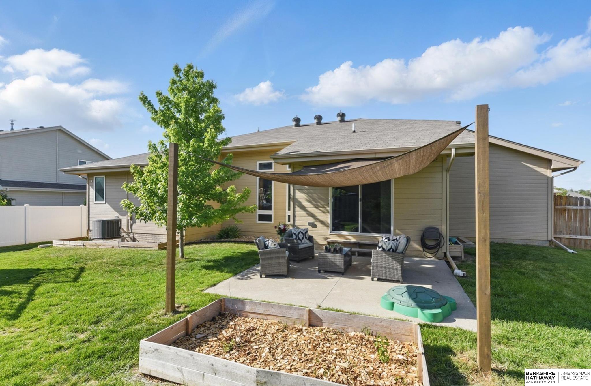 Papillion, Nebraska 68133, United States, 4 Bedrooms Bedrooms, ,3 BathroomsBathrooms,Residential,Active,129213